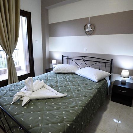 San Giorgio Luxury Apartments Ierissos Eksteriør billede