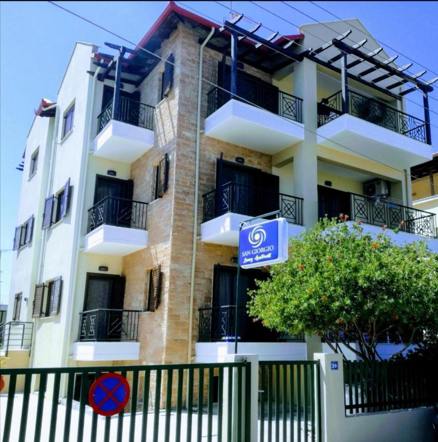 San Giorgio Luxury Apartments Ierissos Eksteriør billede