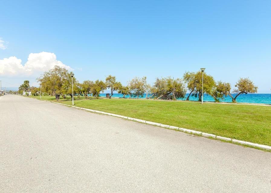 San Giorgio Luxury Apartments Ierissos Eksteriør billede